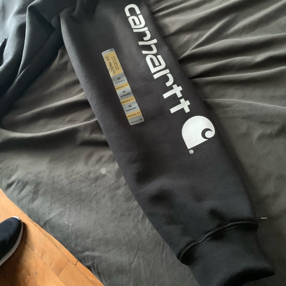 BLACK CARHARRT HOODIE SIZE MEDIUM BRAND NEW